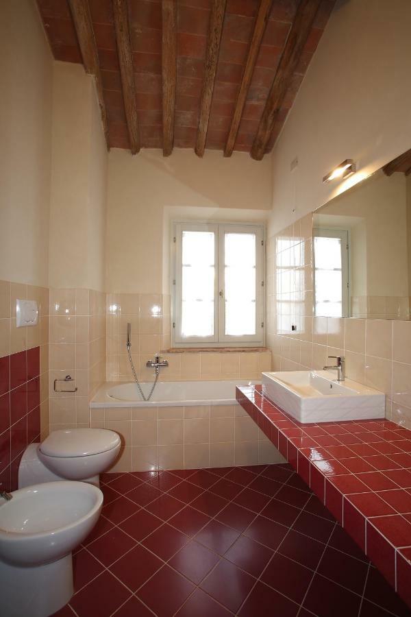 Agriturismo Podere La Casa ปาลายา ภายนอก รูปภาพ