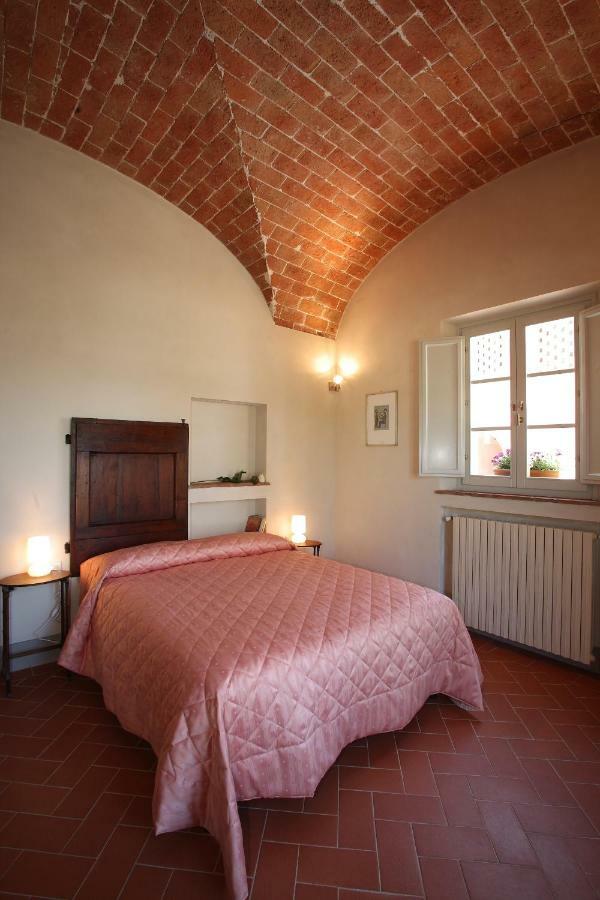 Agriturismo Podere La Casa ปาลายา ภายนอก รูปภาพ