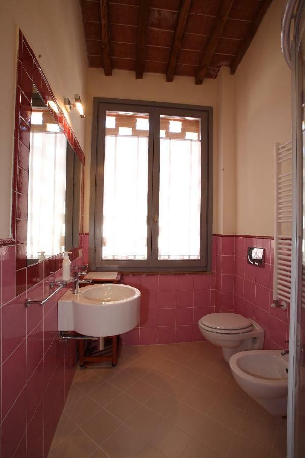 Agriturismo Podere La Casa ปาลายา ภายนอก รูปภาพ